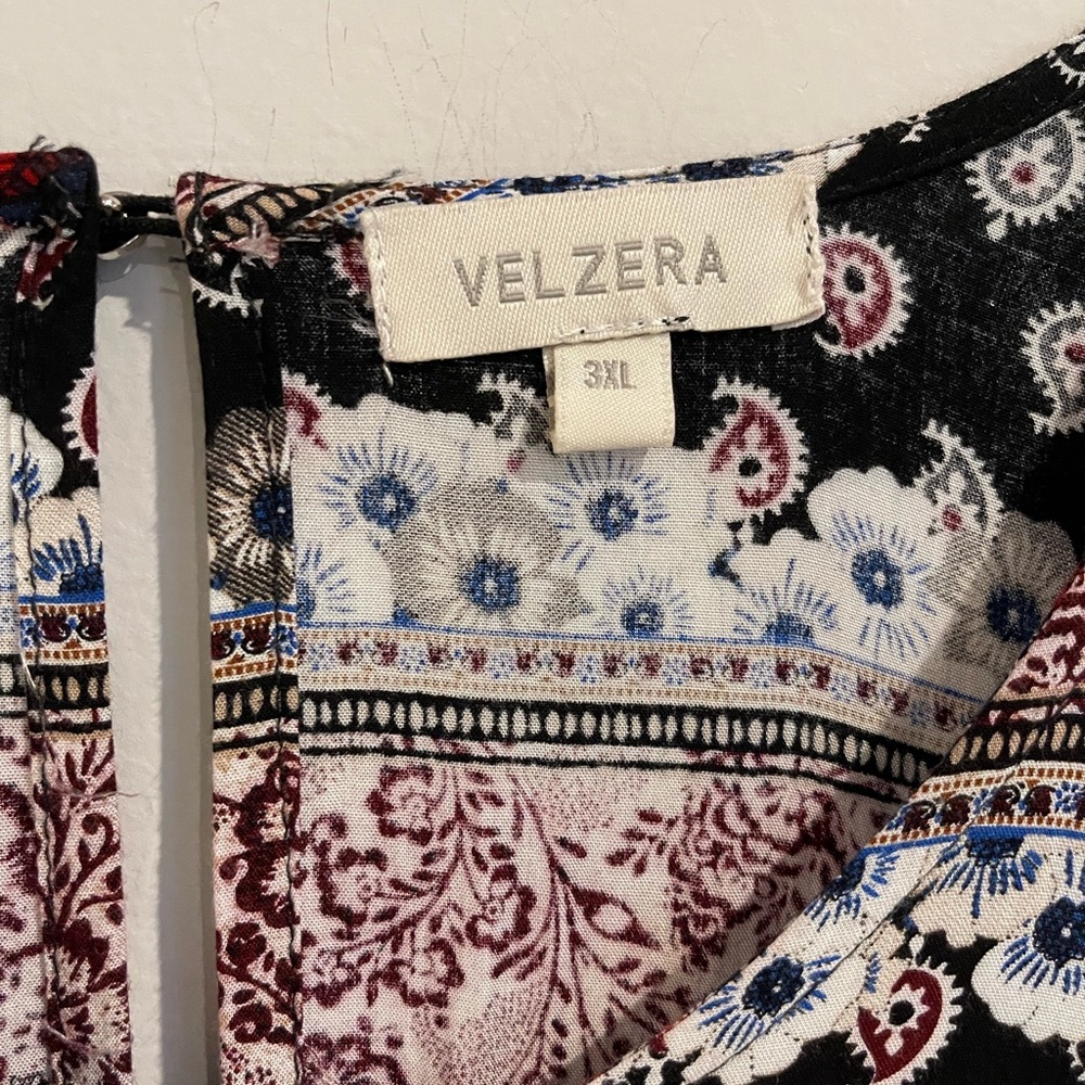 Bohemian Black and Red Paisley Tunic - Picture 3 of 3